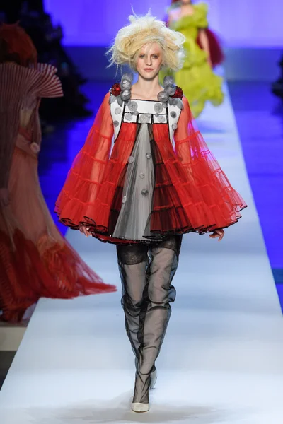 Look 49